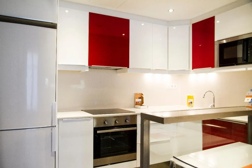 APARTMENT THREE BEDROOMS Room, Dailyflats Raval, Barcelona
