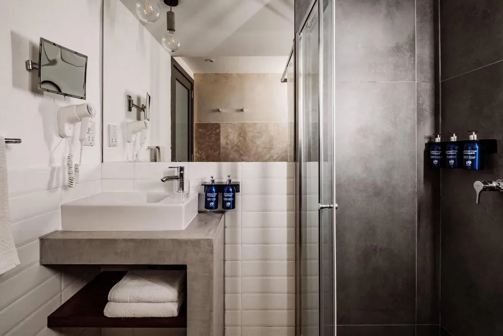 DOUBLE SUPERIOR QUEEN BED Room, 19 Rooms, Malta