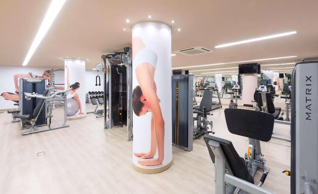 Sports and Entertainment, Melia Lisboa Aeroporto, Lisbon