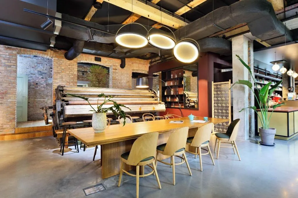 Bar, Dwor Uphagena ARCHE Gdańsk, Gdansk