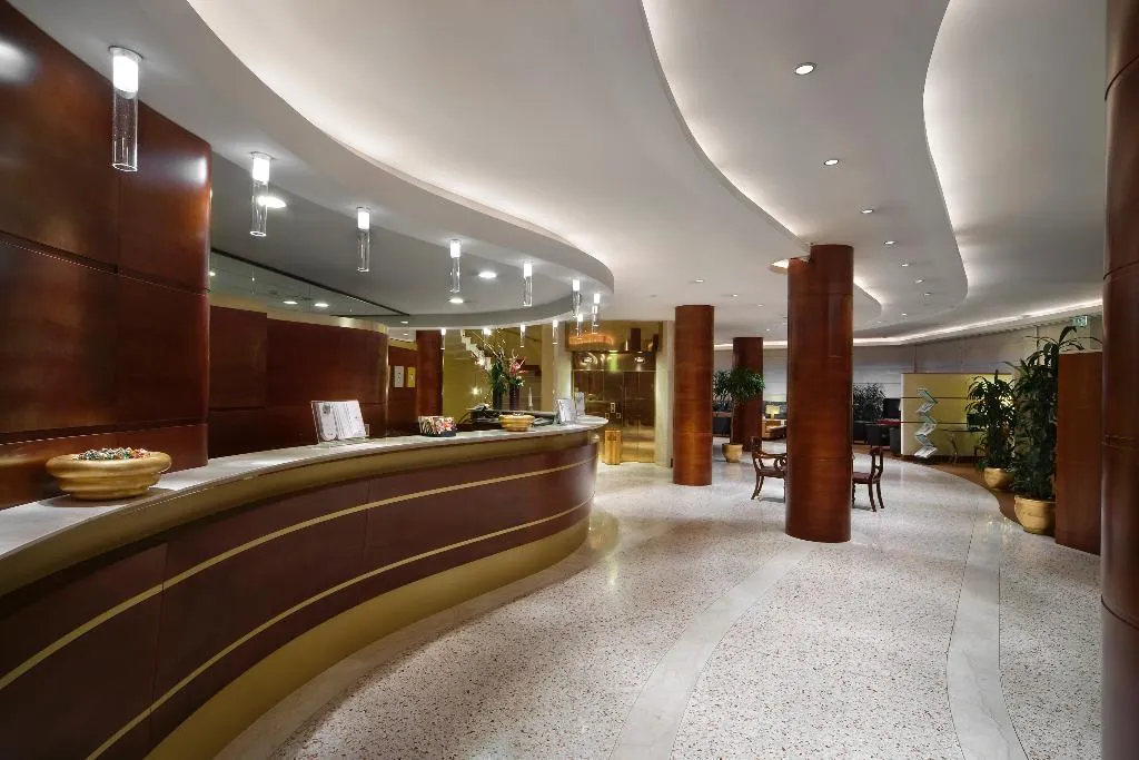 Lobby, UNA HOTELS Cusani Milano, Milan