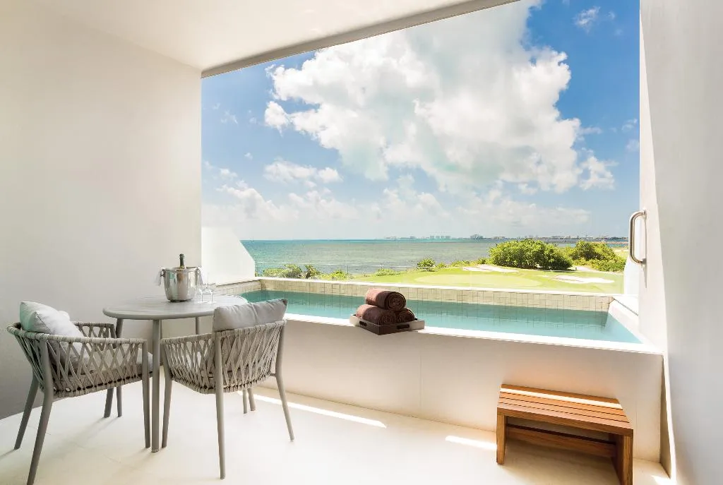 DOUBLE CLUB TWO QUEEN BEDS Room, Dreams Vista Cancun Golf & Spa Resort, Cancun Area