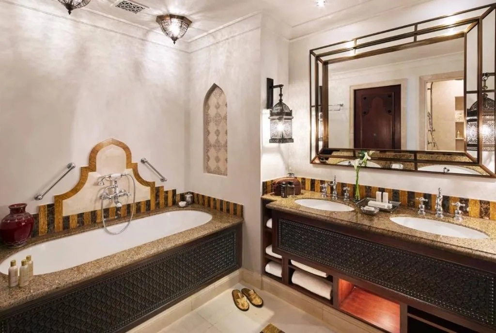 SUITE STANDARD Room, Jumeirah Al Qasr Dubai, Dubai