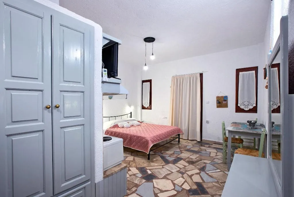 Room, New Aurora Apts Studios, Crete