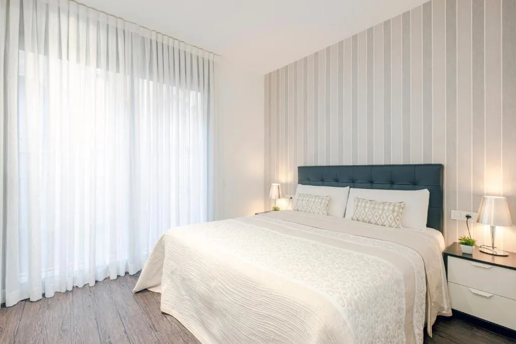 APARTMENT TWO BEDROOMS Room, Catedral Bas Apartments By Aspasios, Barcelona