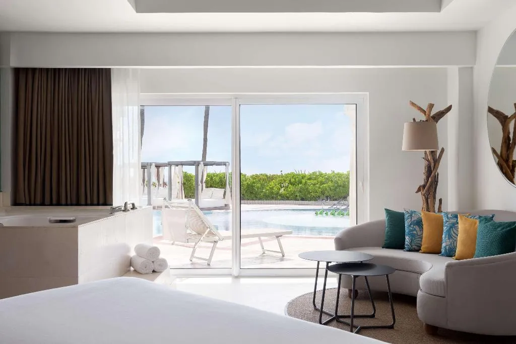 JUNIOR SUITE KING SIZE BED Room, Hyatt Vivid Playa Del Carmen - Adults Only, Playa Del Carmen