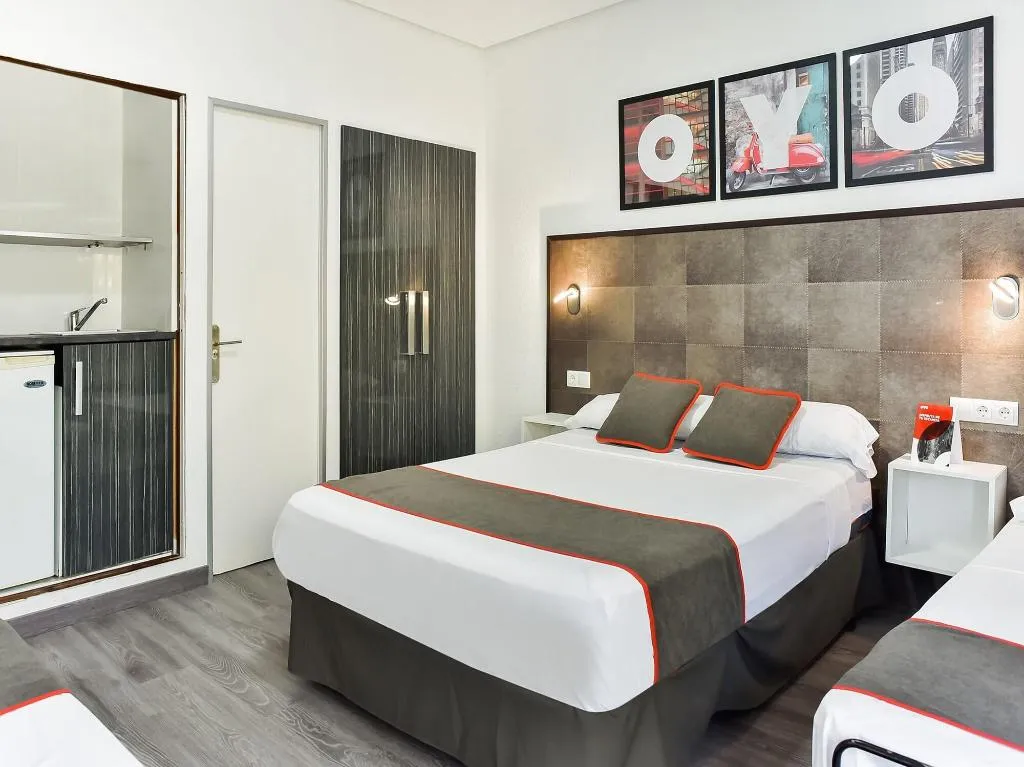 Room, Hello Feria, Madrid