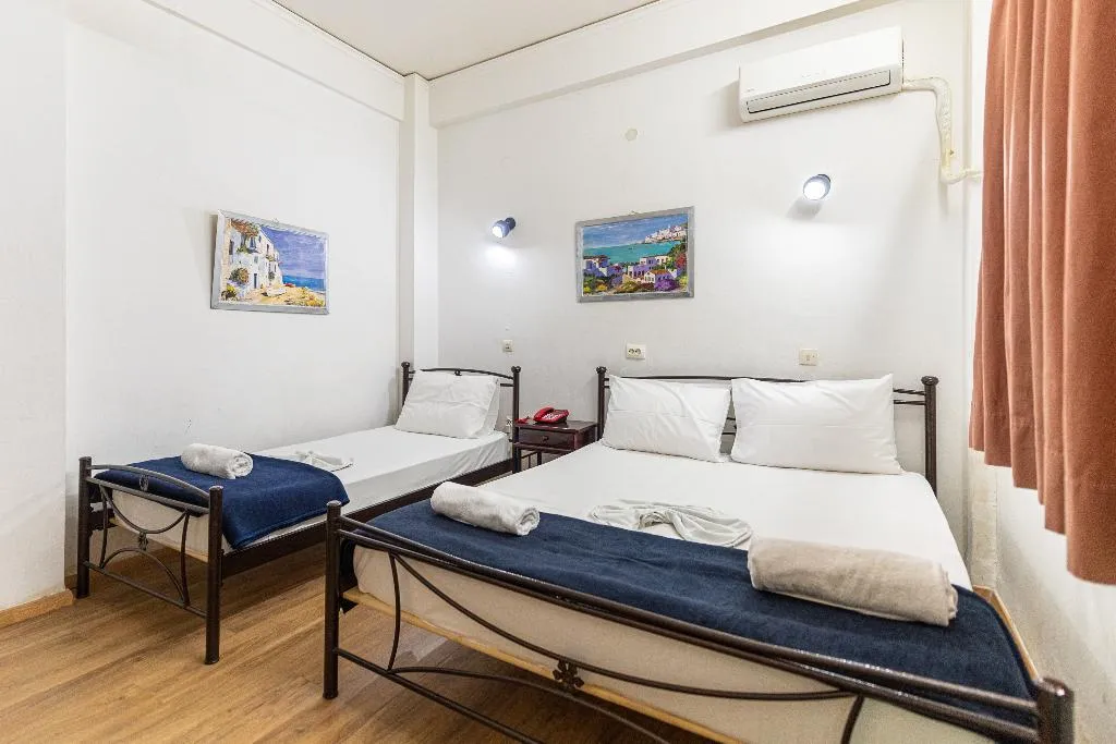 TRIPLE STANDARD Room, Sparta Team Hotel- Hostel, Athens