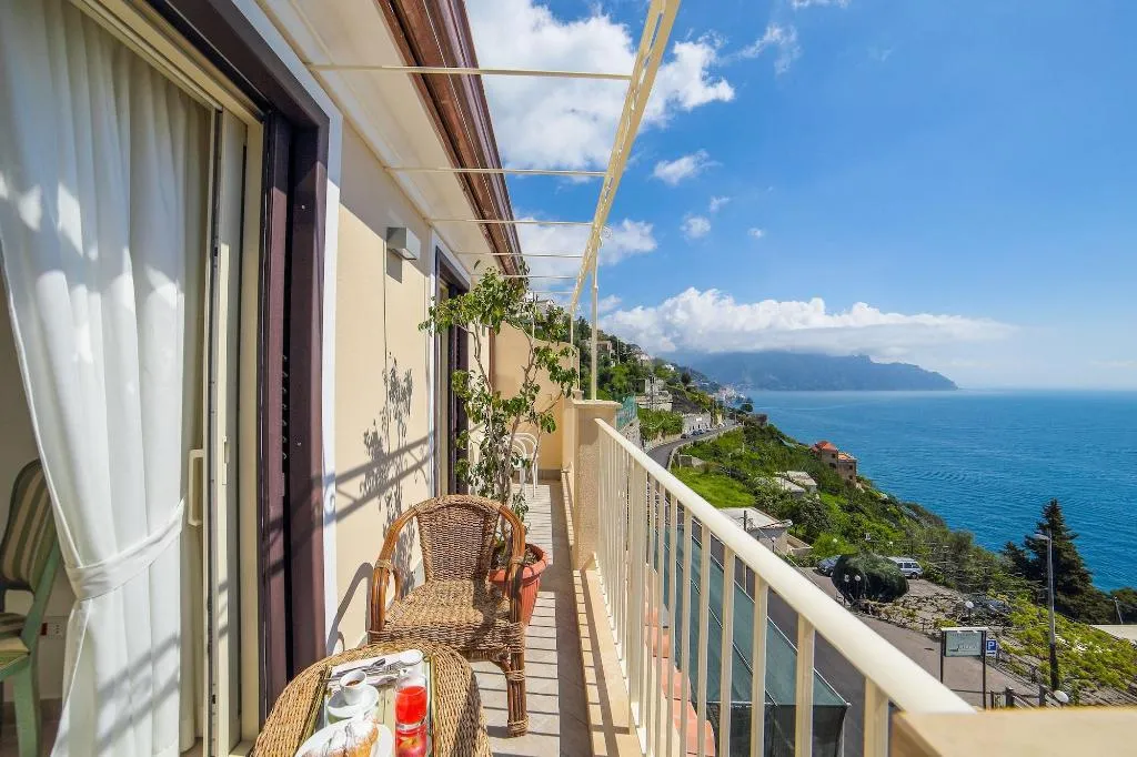 Room, Al Pesce d'Oro, Naples