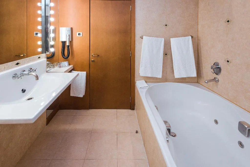 SUITE WITH VIEWS Room, Serhs Rivoli Rambla, Barcelona