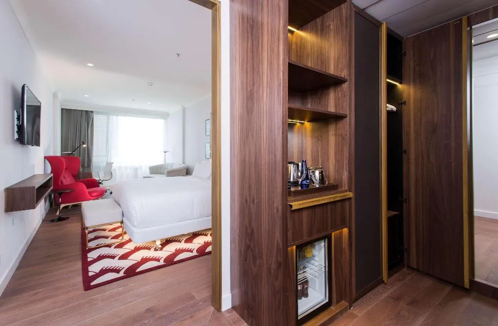 Room, NH Collection Madrid Eurobuilding, Madrid