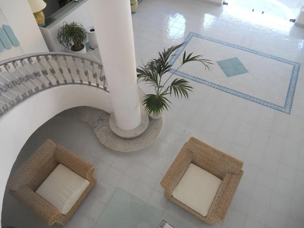 Lobby, Sporting Club America, Naples