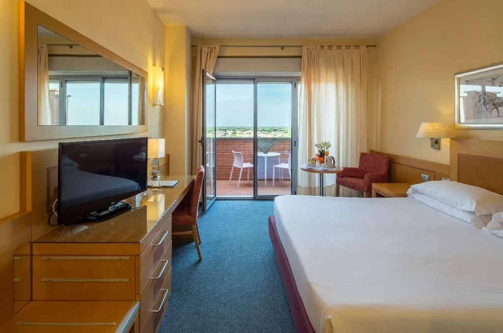 DOUBLE CLASSIC KING BED Room, Best Western Hotel I Triangoli, Rome