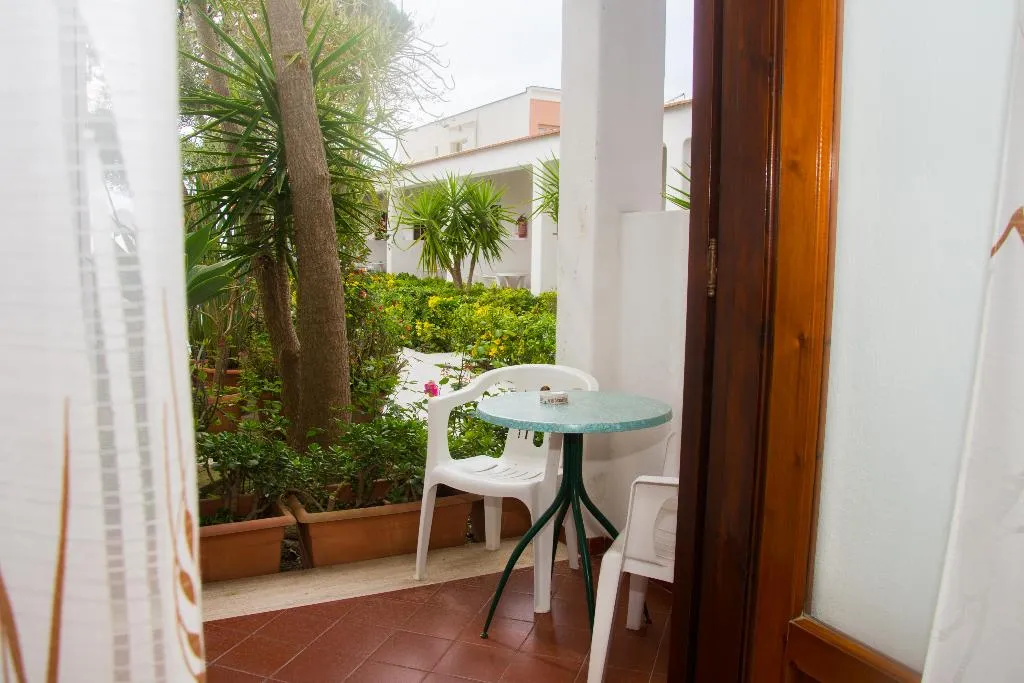 Terrace, Hotel Villa Mena, Naples