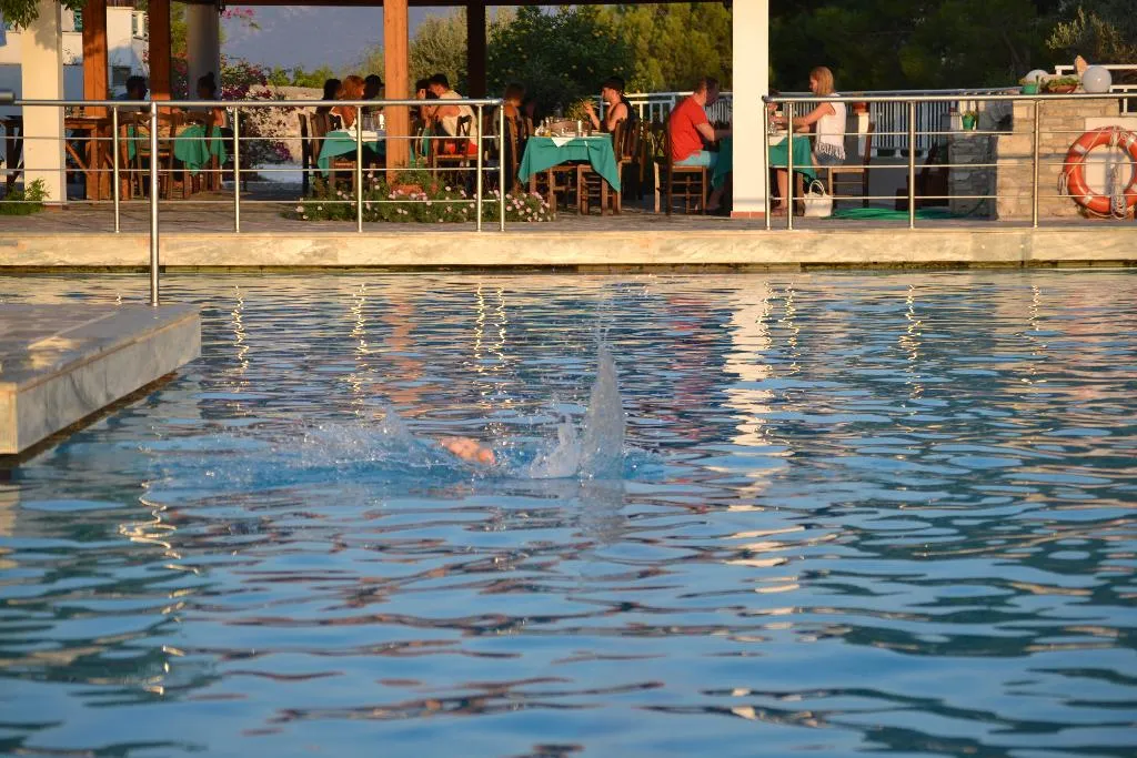 Pool, Mykali, Samos