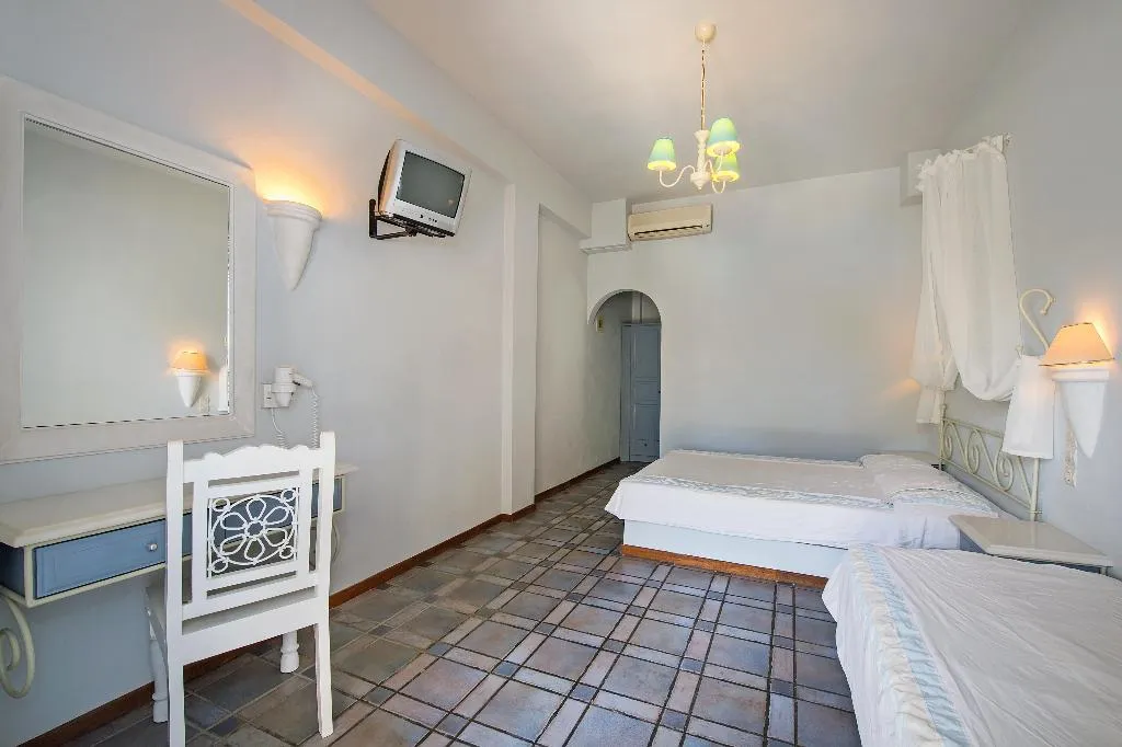 TRIPLE STANDARD Room, Atlantis Beach Villas, Santorini