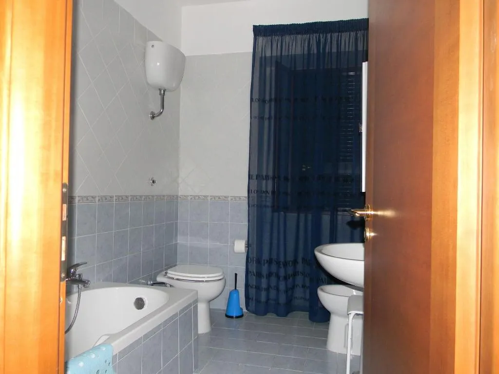 Room, Sanfralù, Naples