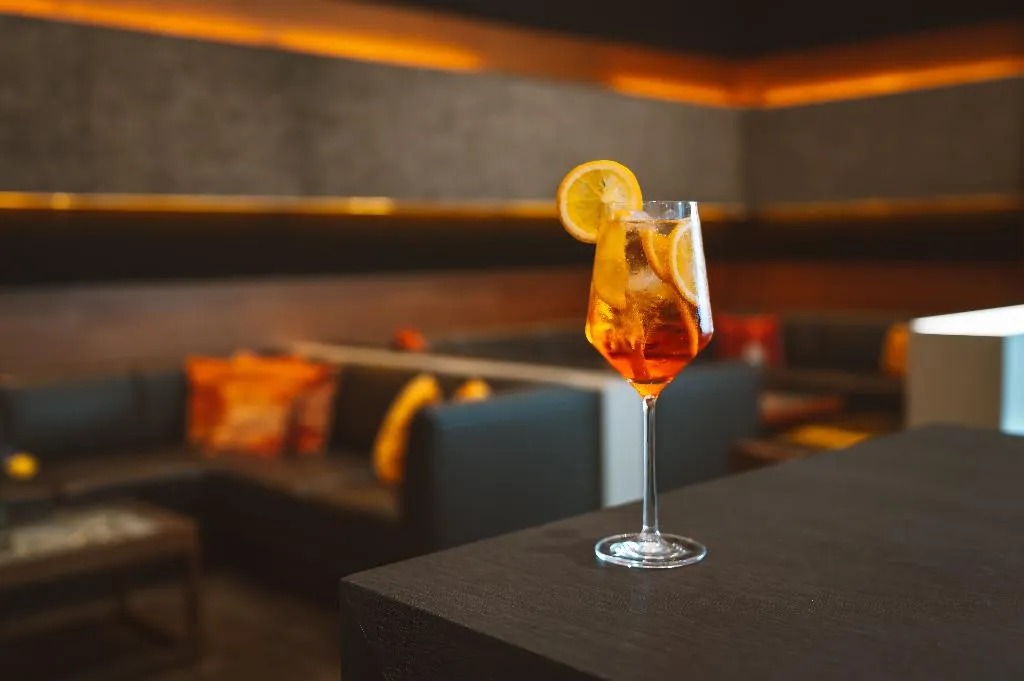 Bar, Movenpick Hotel Amsterdam City Centre, Amsterdam