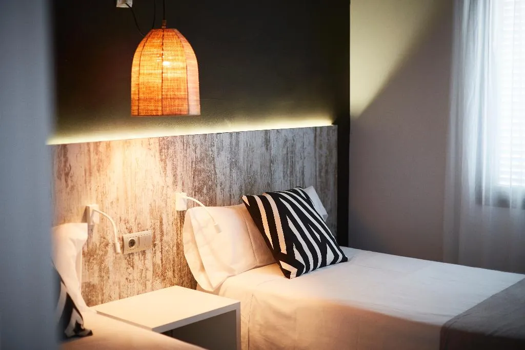 Room, Vibra Mogambo Aparthotel, Ibiza