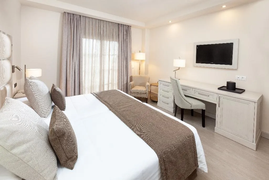 Double or Twin STANDARD Room, Riu Garoe, Tenerife