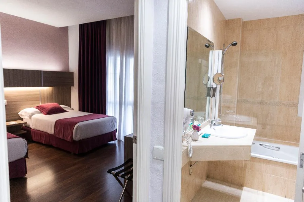 Room, Serrano, Madrid