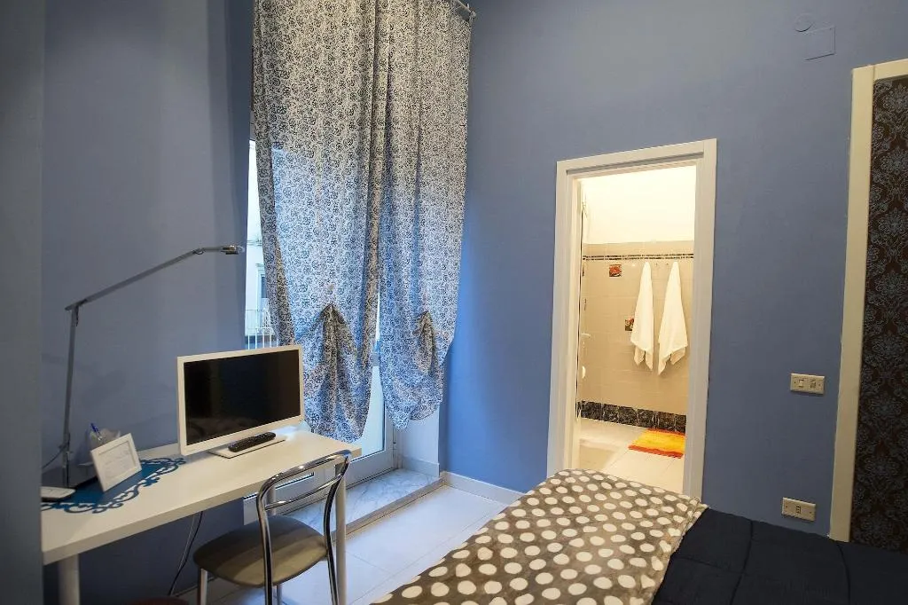 Room, B&B Cuore di Napoli, Naples