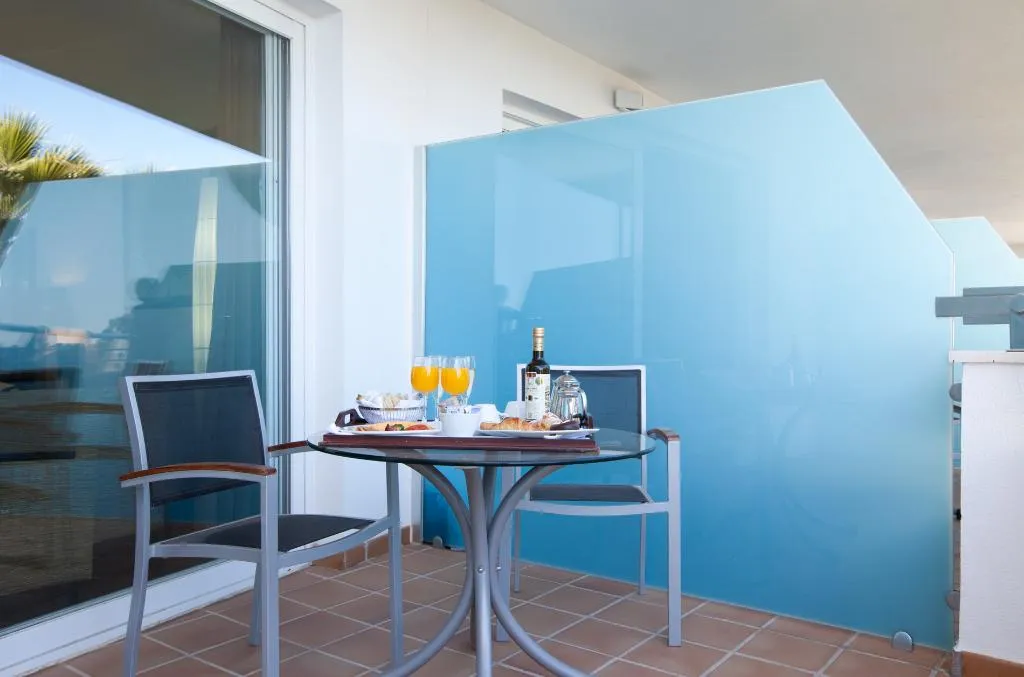 DOUBLE SINGLE USE DELUXE Room, Senator Banus, Costa Del Sol