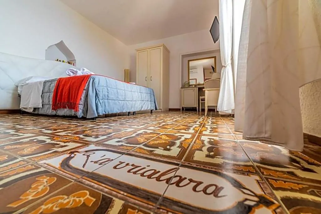 DOUBLE ECONOMY Room, Albergo Diffuso Bacco Furore, Naples