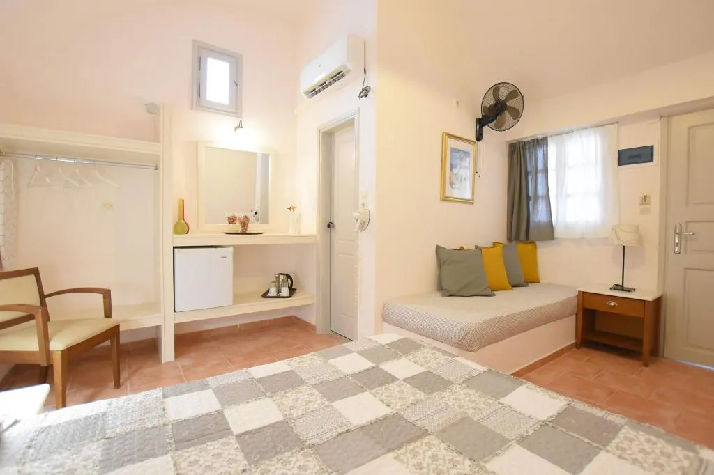 Room, Rodakas Hotel, Santorini