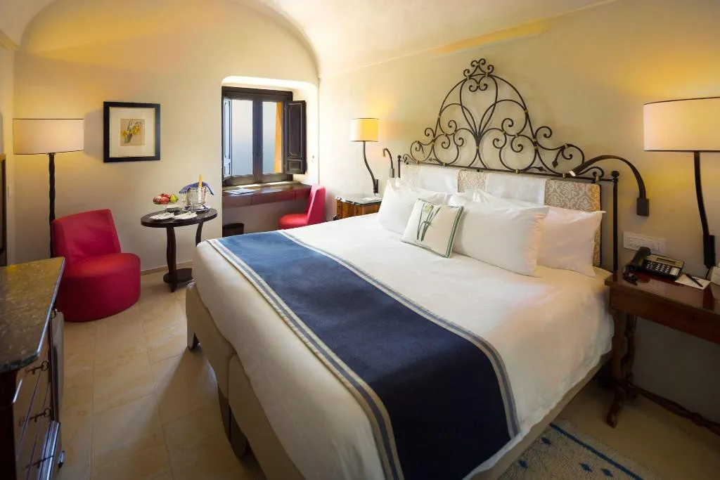 DOUBLE SUPERIOR SEA VIEW Room, Monastero Santa Rosa Hotel & Spa, Naples