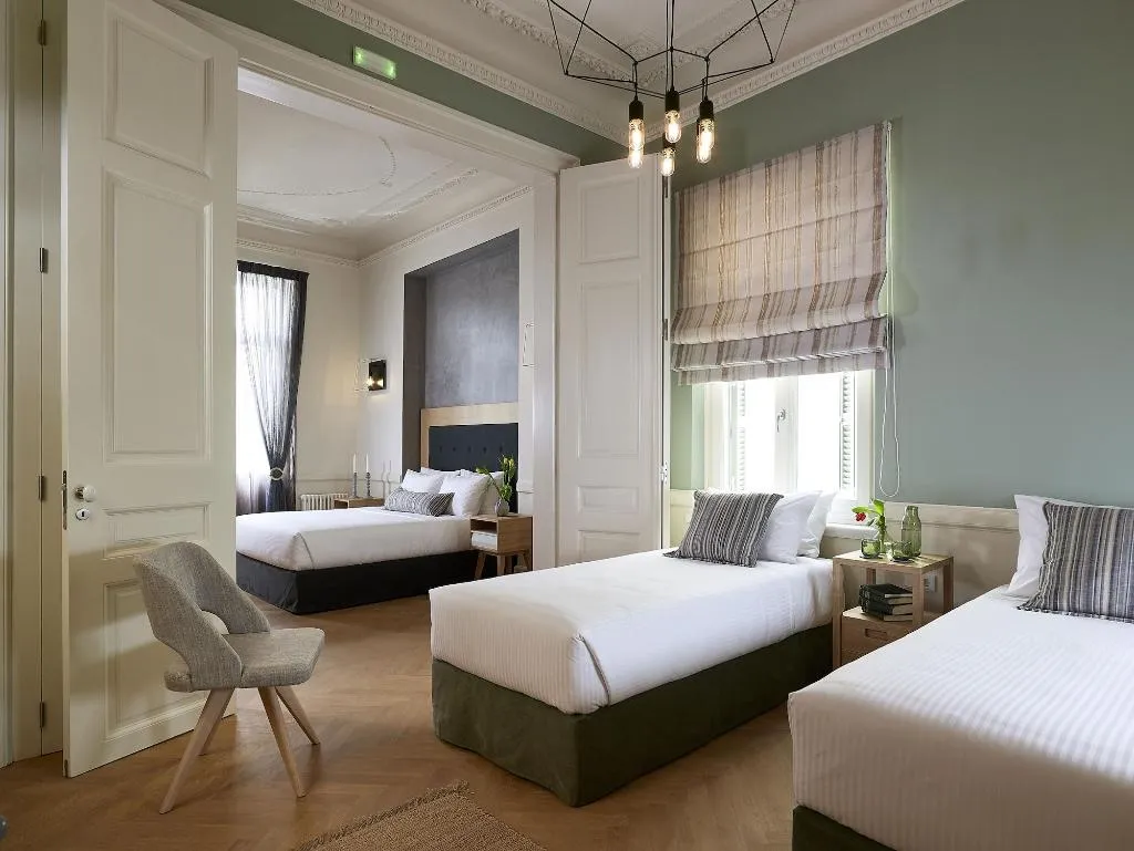 Room, Thiseio 1915, Athens