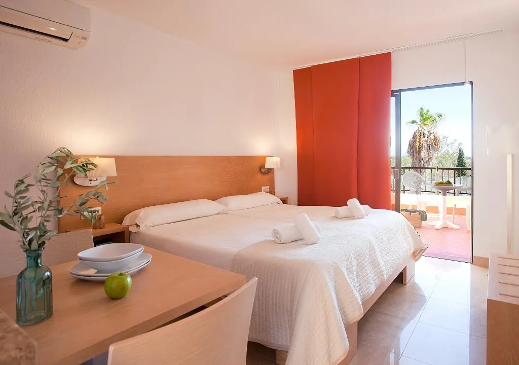 STUDIO STANDARD Room, Apartamento Sol Romantica by DOT Suites, Majorca