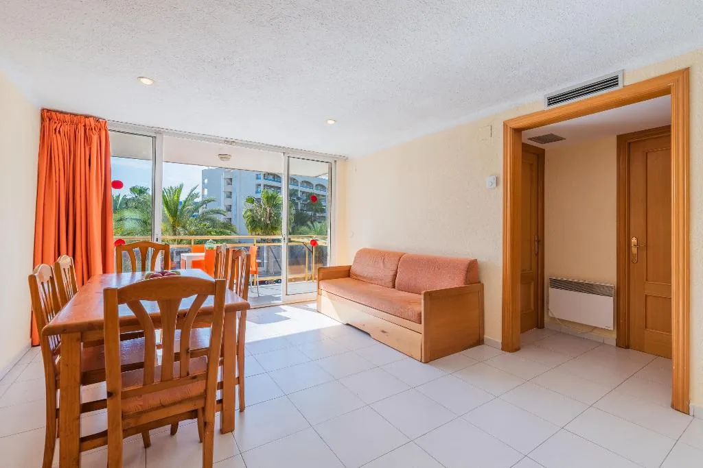 APARTMENT CAPACITY 6 TWO BEDROOMS Room, Los Peces, Costa Dorada
