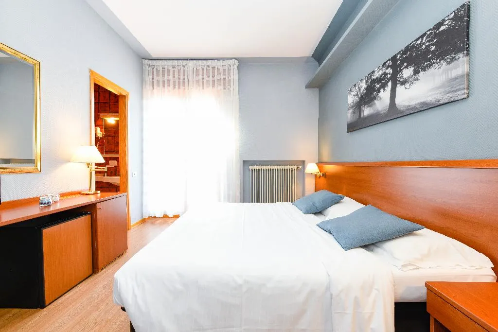 DOUBLE STANDARD Room, New Hotel Genziana, Venice