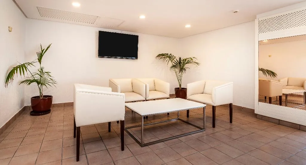 Lobby, Globales Cala'n Blanes, Menorca