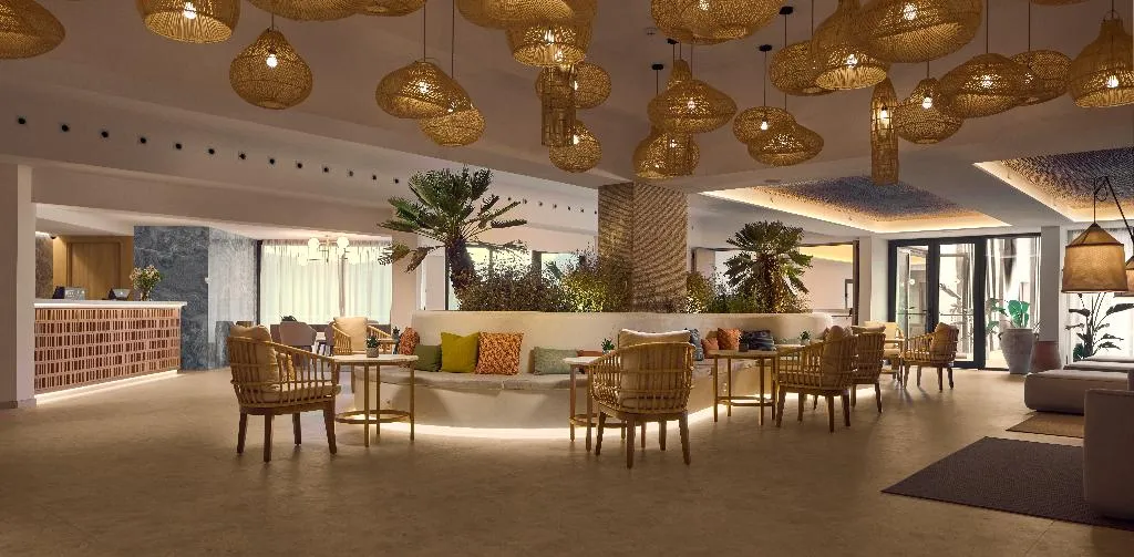 Lobby, Cala San Miguel Ht Ibiza Curio correct code 117040, Ibiza