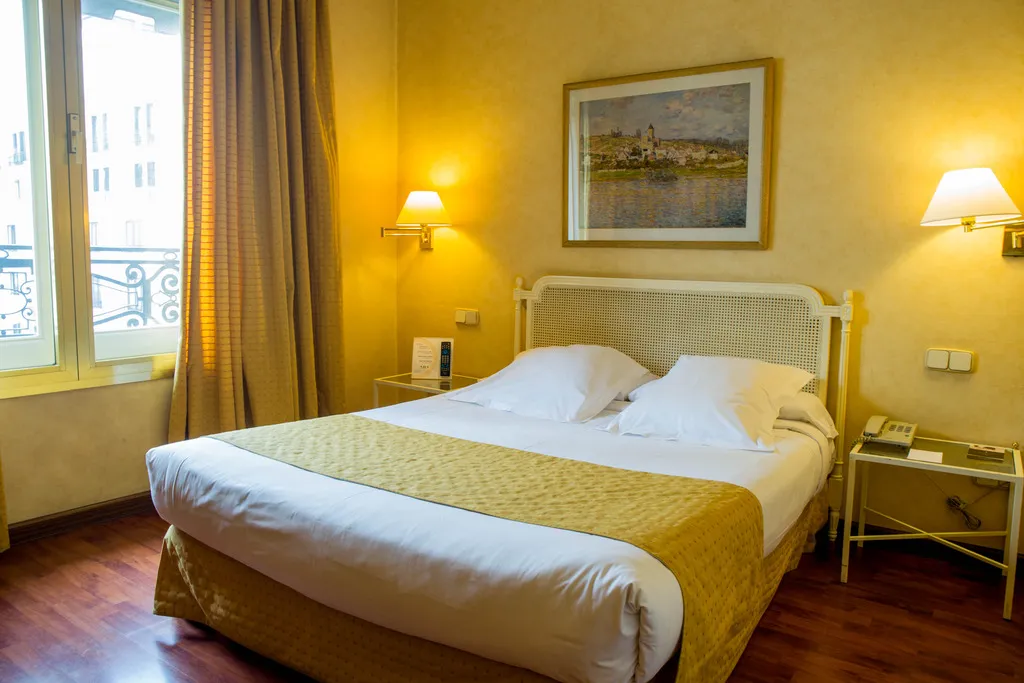 DOUBLE WITH DOUBLE BED Room, Hotel Arosa, Madrid