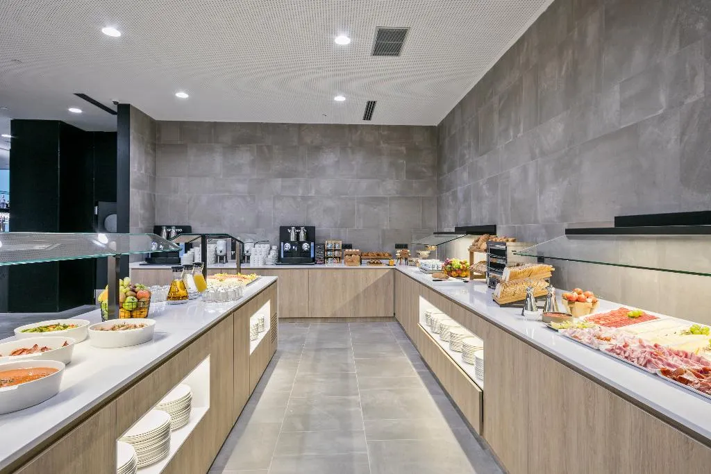 Restaurant, Hotel Acta Voraport, Barcelona