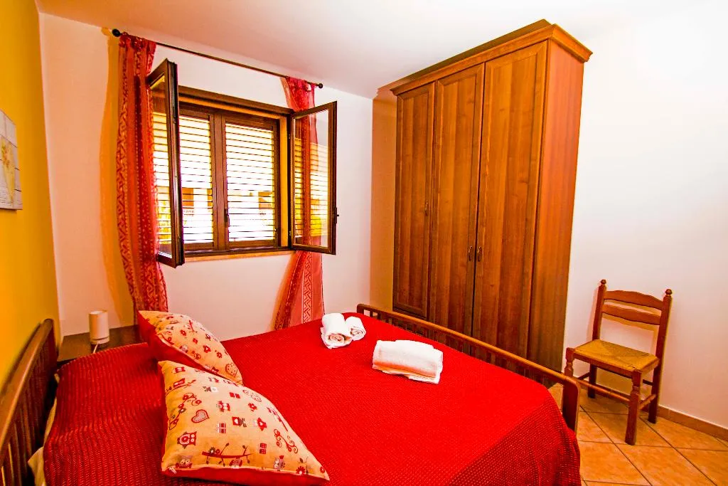 APARTMENT SEA VIEW Room, Residence Villa Santa Lucia, Palermo