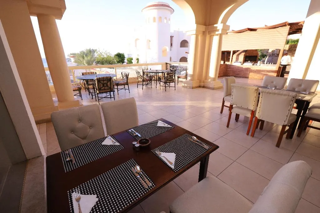 Restaurant, Continental Plaza Beach, Red Sea Riviera