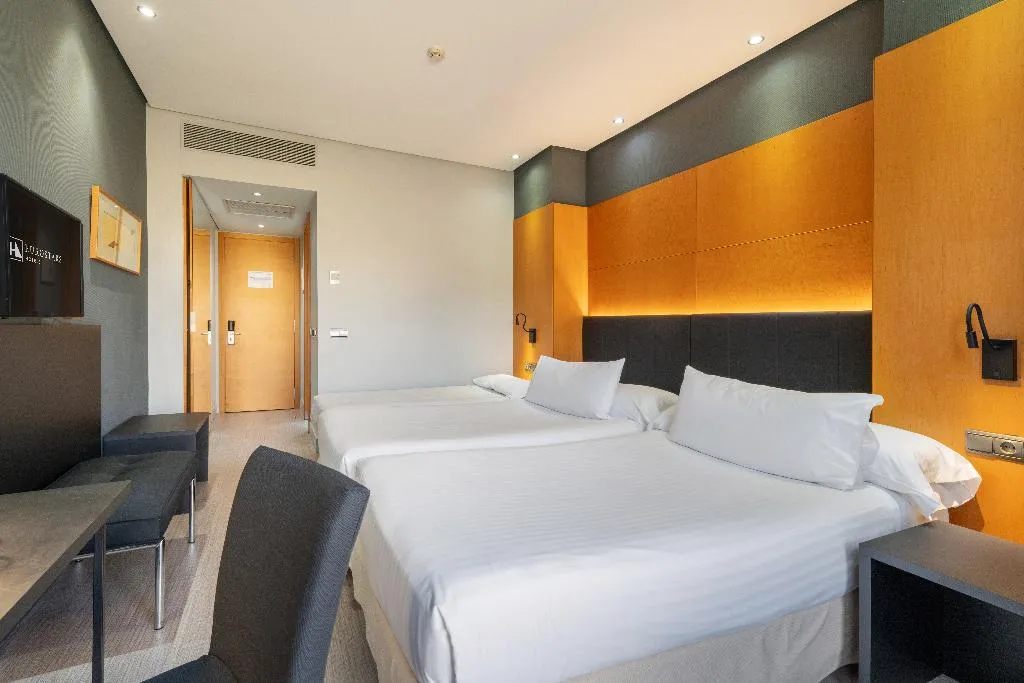 Double or Twin DELUXE Room, Eurostars Puerta Madrid, Madrid