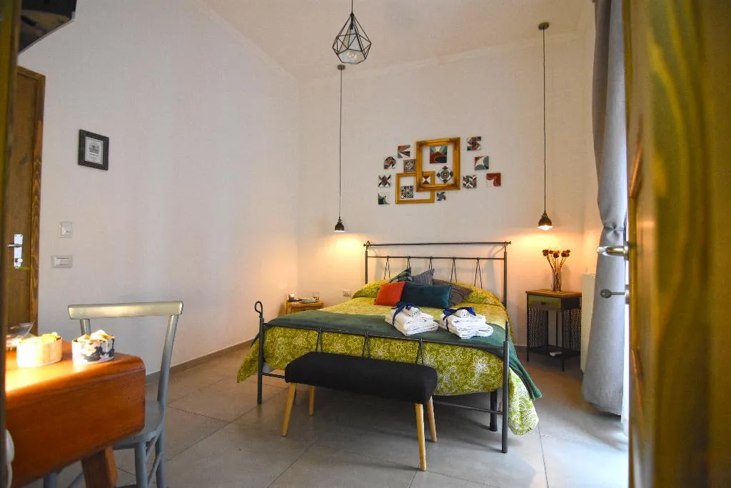 DOUBLE SUPERIOR WITH AIR CONDITIONING Room, B&B Crianza, Naples
