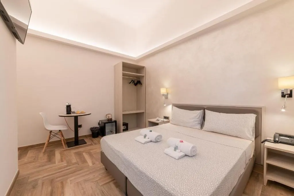 Room, B B Lorenzo De Medici, Florence