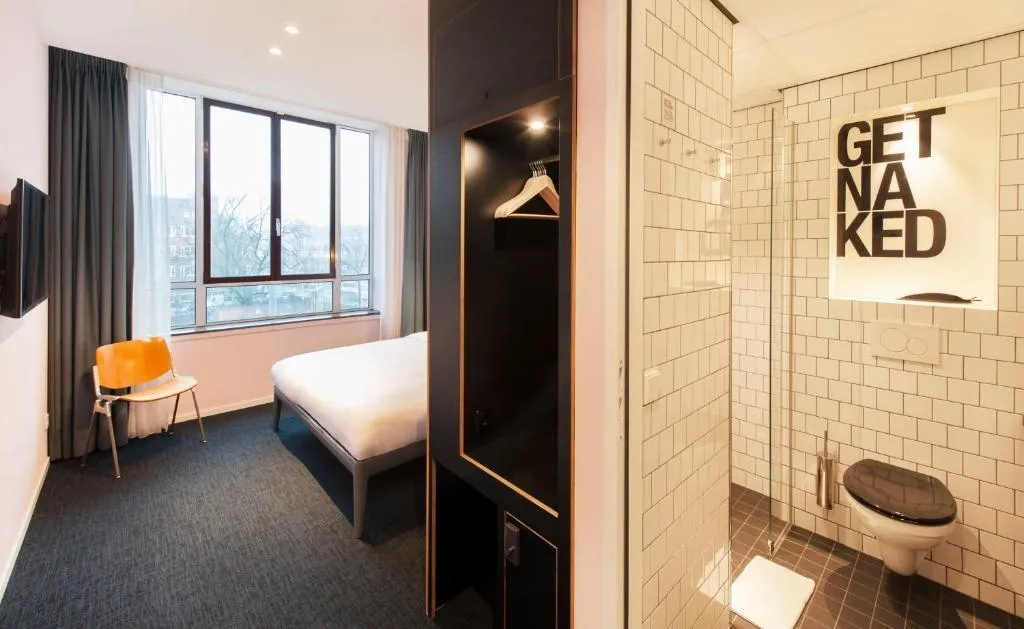 DOUBLE STANDARD Room, Conscious Hotel The Tire Station, Amsterdam