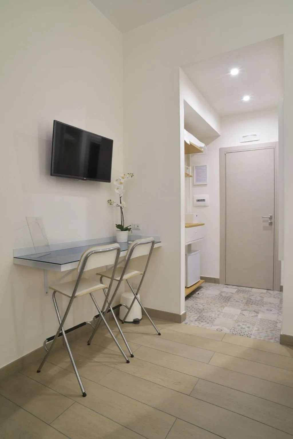 Room, B B Emme21, Naples