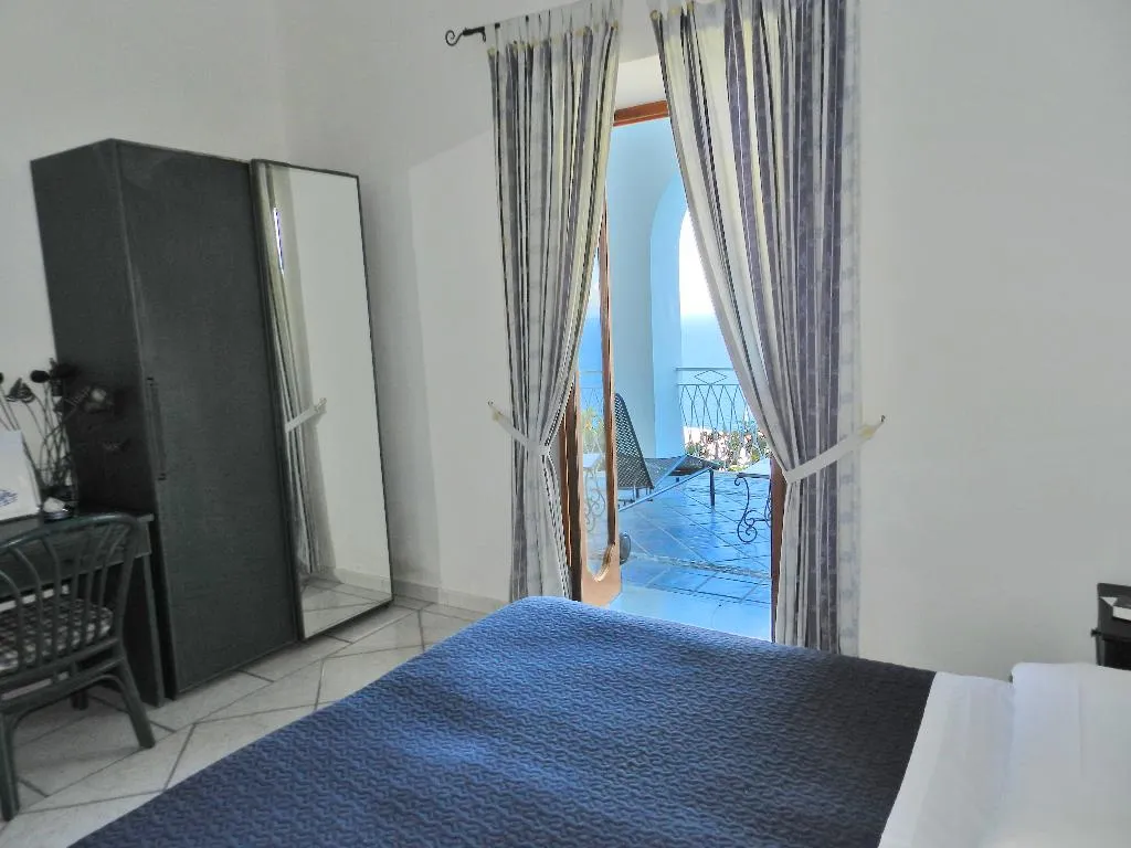TRIPLE SUPERIOR Room, Holiday Hotel Praiano - Amalfi Coast, Naples