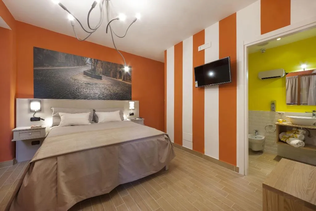 Room, B B Sorrento Queen, Naples