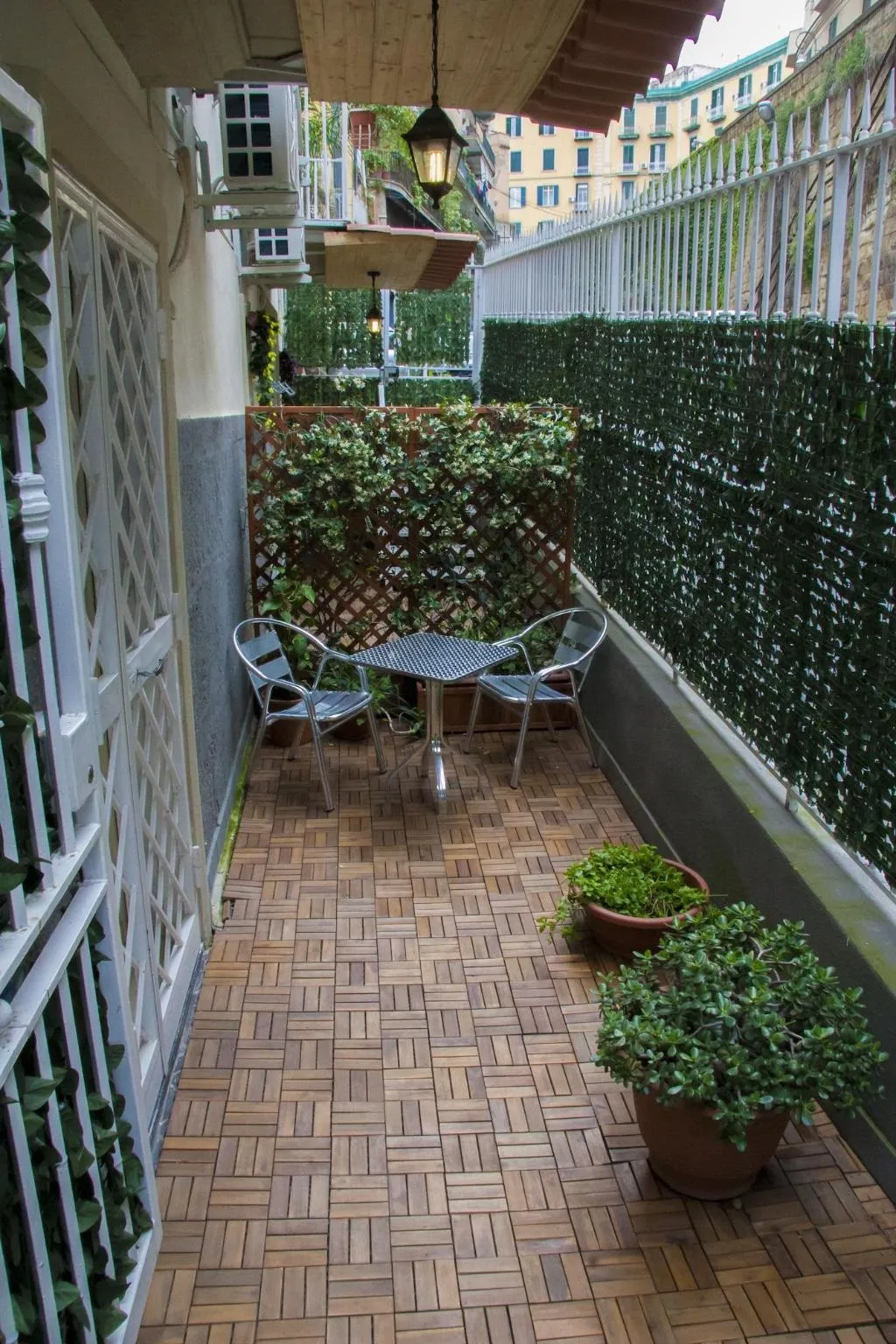 Room, Residence Confalone, Naples