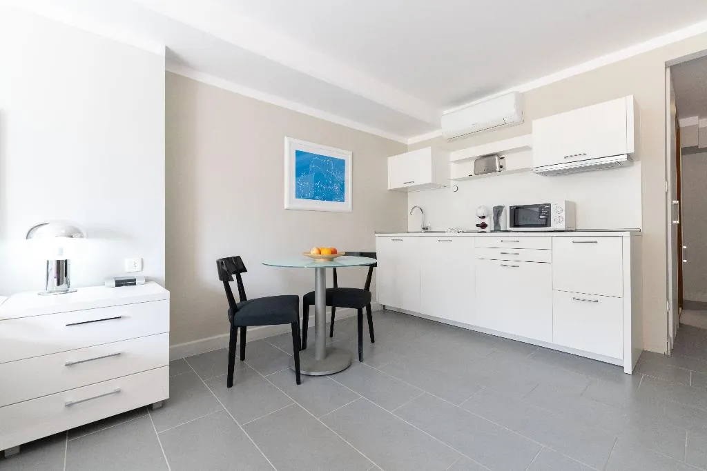 STUDIO GARDEN VIEW Room, The Residence, Split
