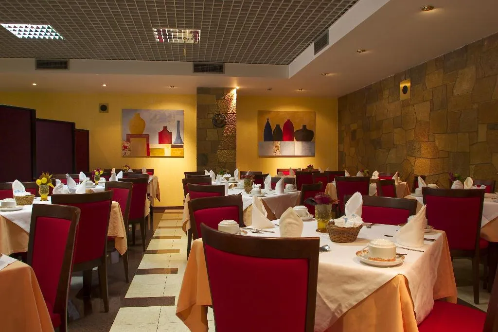 Restaurant, Jorge V, Lisbon